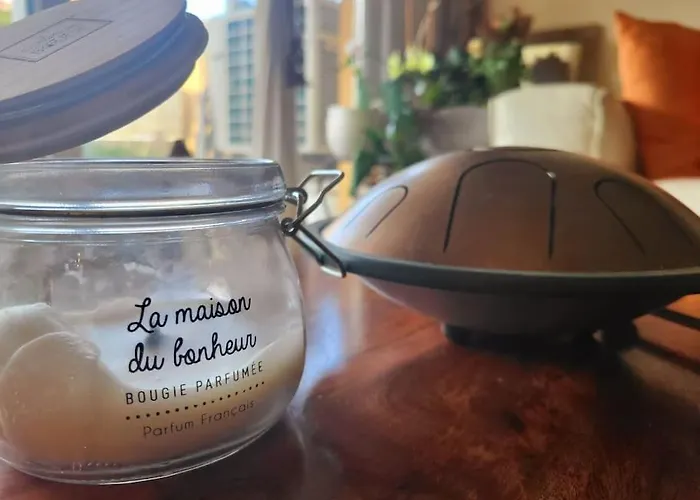 Invitation A La Detente *